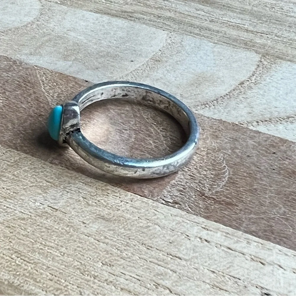 Vintage silver turquoise teardrop ring